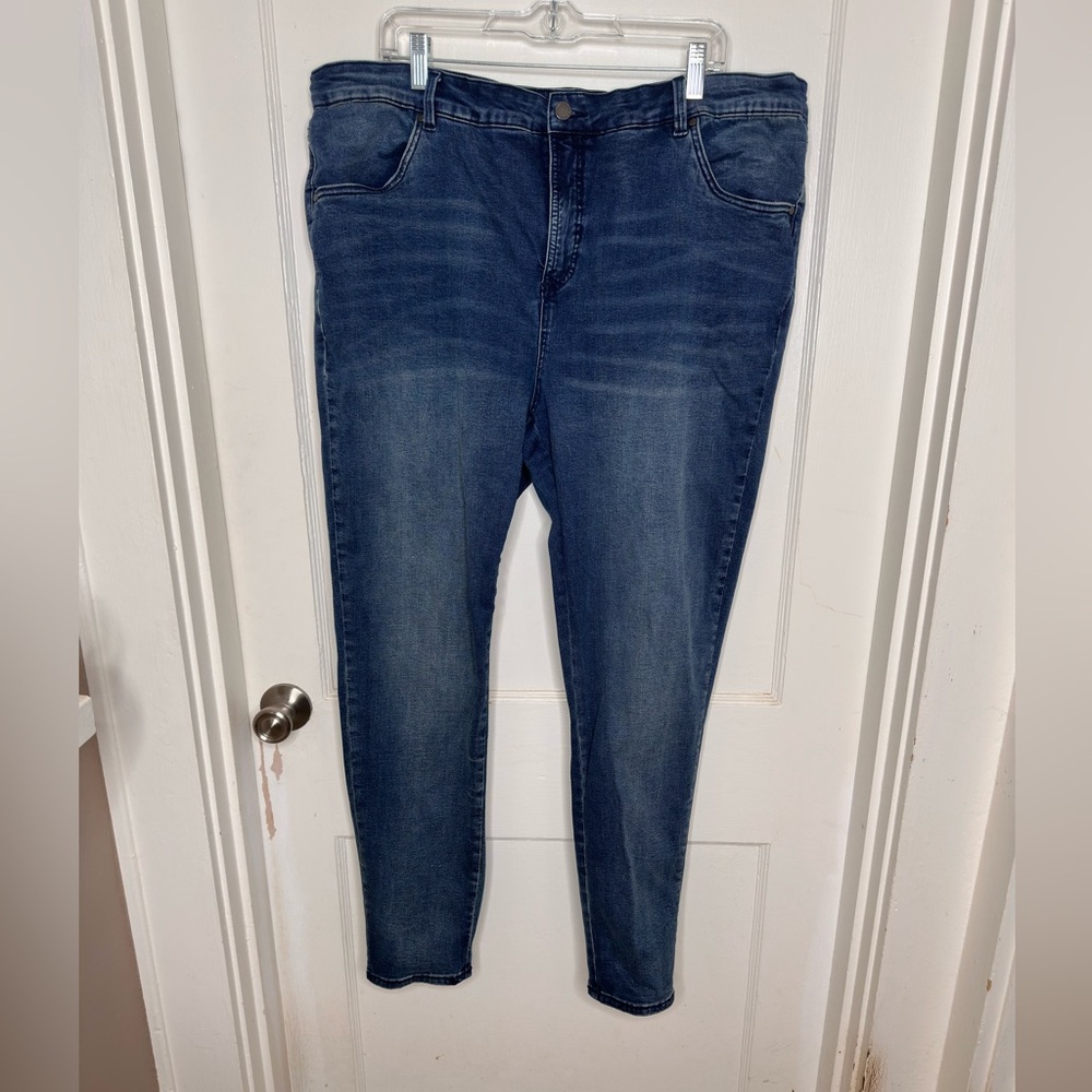 Universal Standard skinny jeans size 24